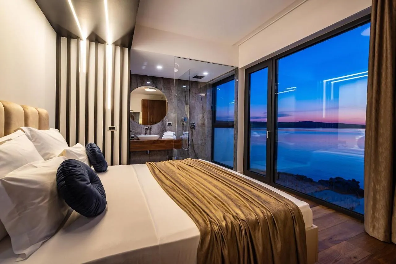 Luxury Villa Novita With Pool Novigrad