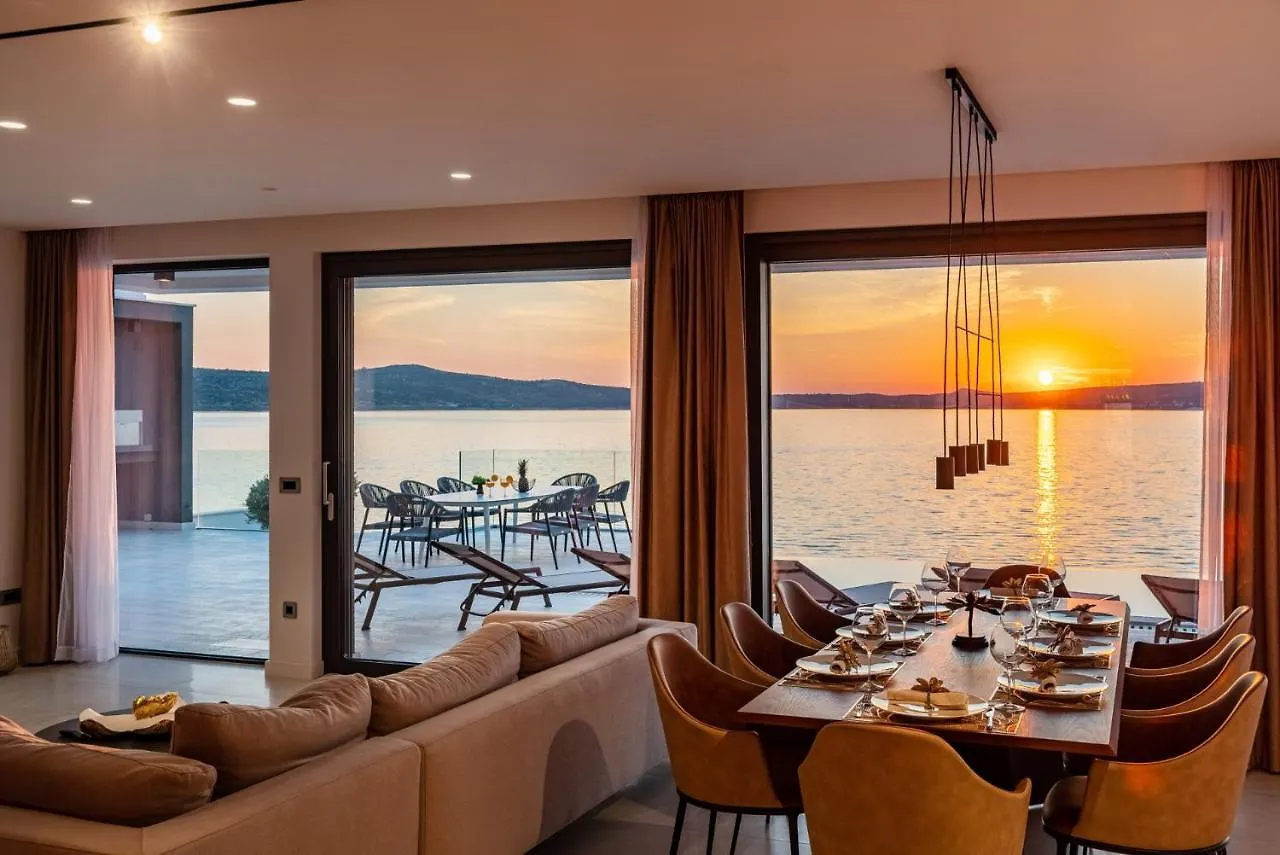 Luxury Villa Novita With Pool Novigrad